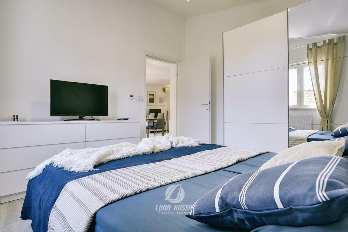 Villa Emily Peroj Ngoại thất bức ảnh
